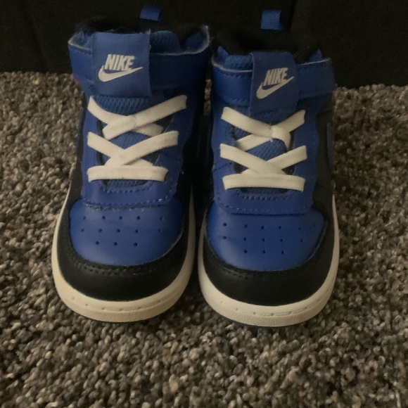 NIKE Court Borough Mid 2 - Picture 2 of 5